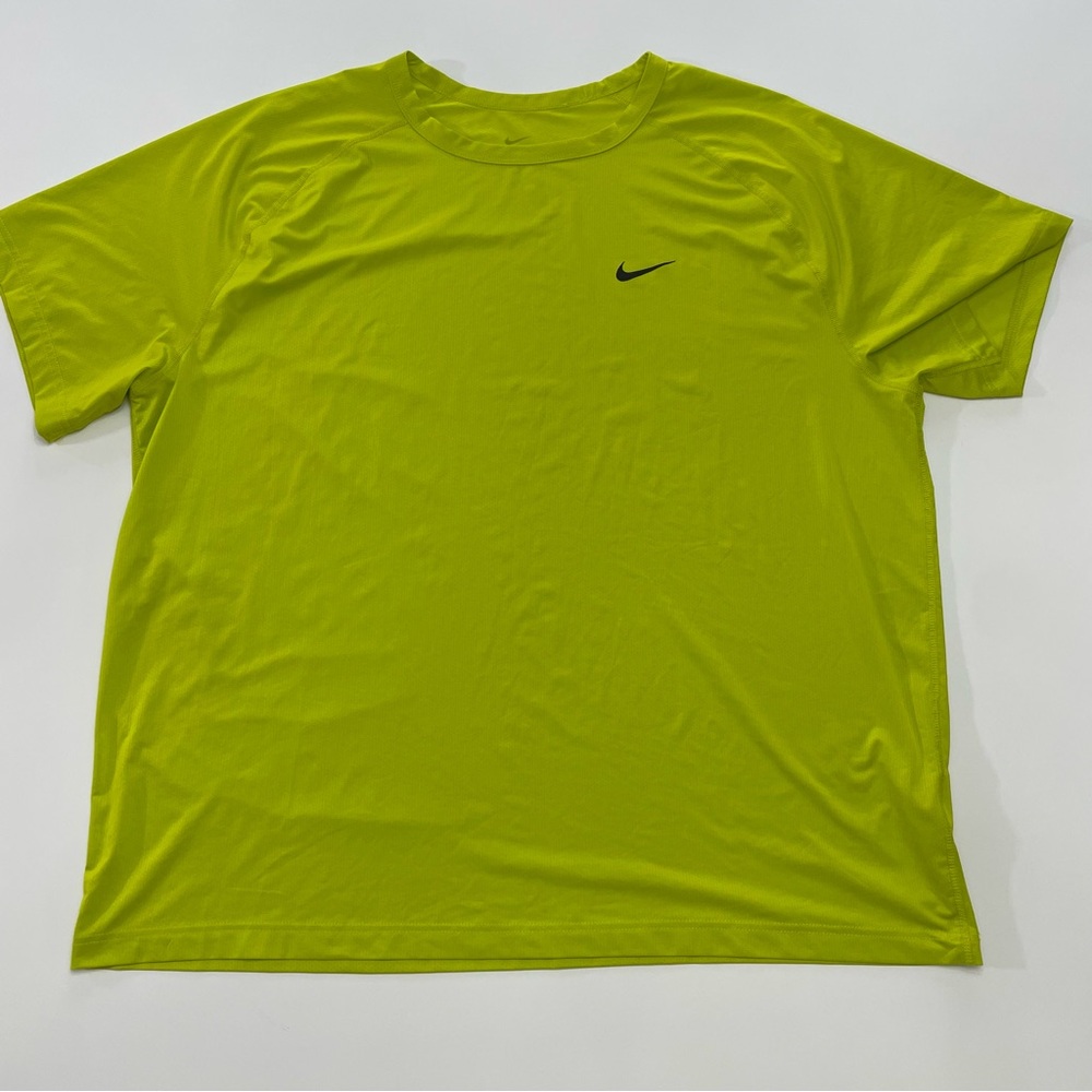 Nike Men's DriFit Chartreuse Green Crew Neck Short Sleeve TShirt, Size XXL